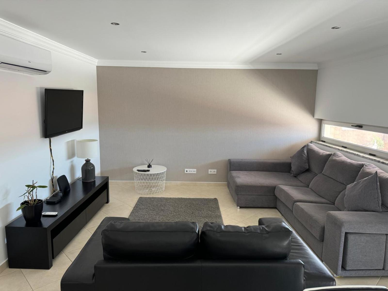 Modern 2 Bed Apartment 5Km Carvoeiro Lagoa  Bagian luar foto