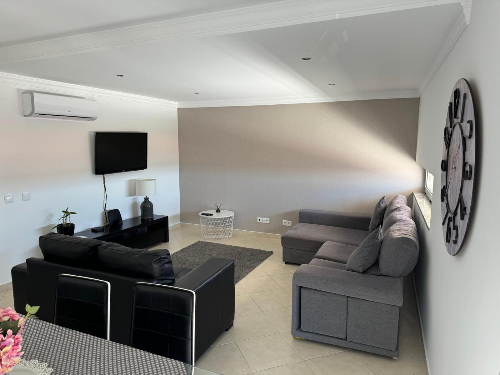 Modern 2 Bed Apartment 5Km Carvoeiro Lagoa  Bagian luar foto
