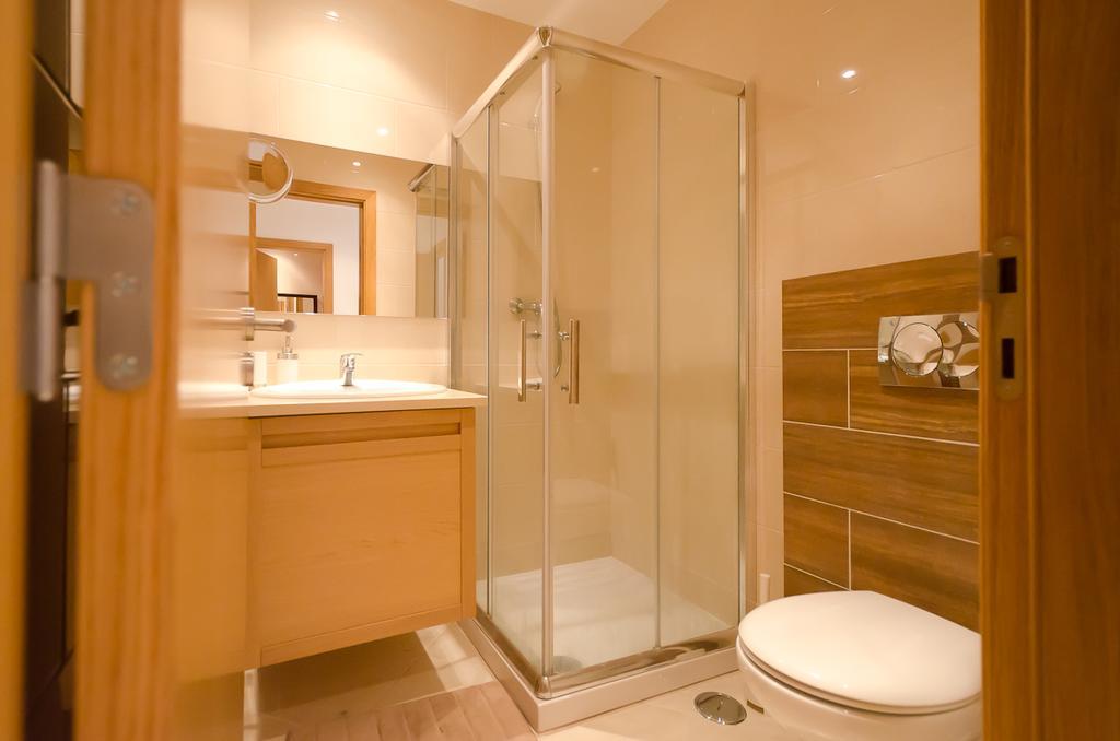 Modern 2 Bed Apartment 5Km Carvoeiro Lagoa  Bagian luar foto
