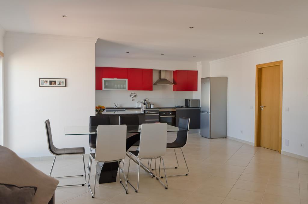 Modern 2 Bed Apartment 5Km Carvoeiro Lagoa  Bagian luar foto